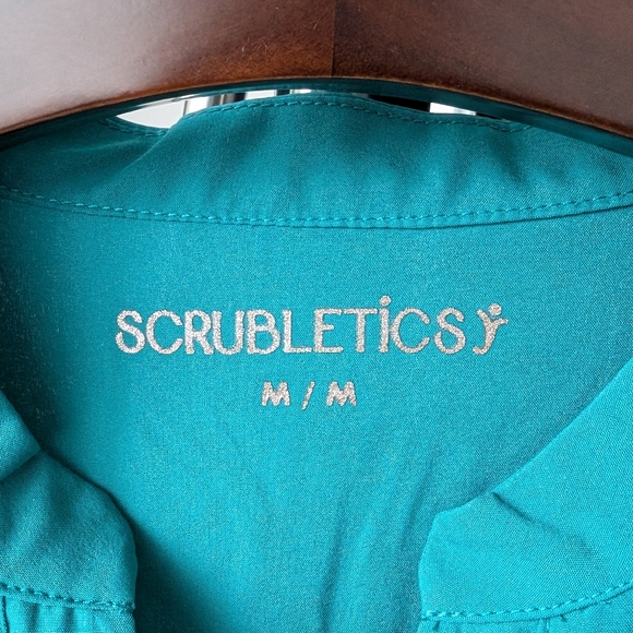 Scrubletics Women's Scrub Top, Size Medium, Green - Picture 4 of 7